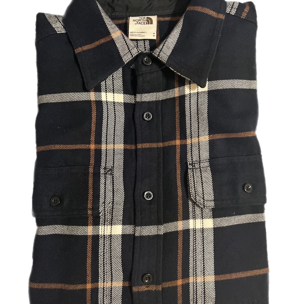 The north face Arroyo Flannel Mens Medium , New without Tags.